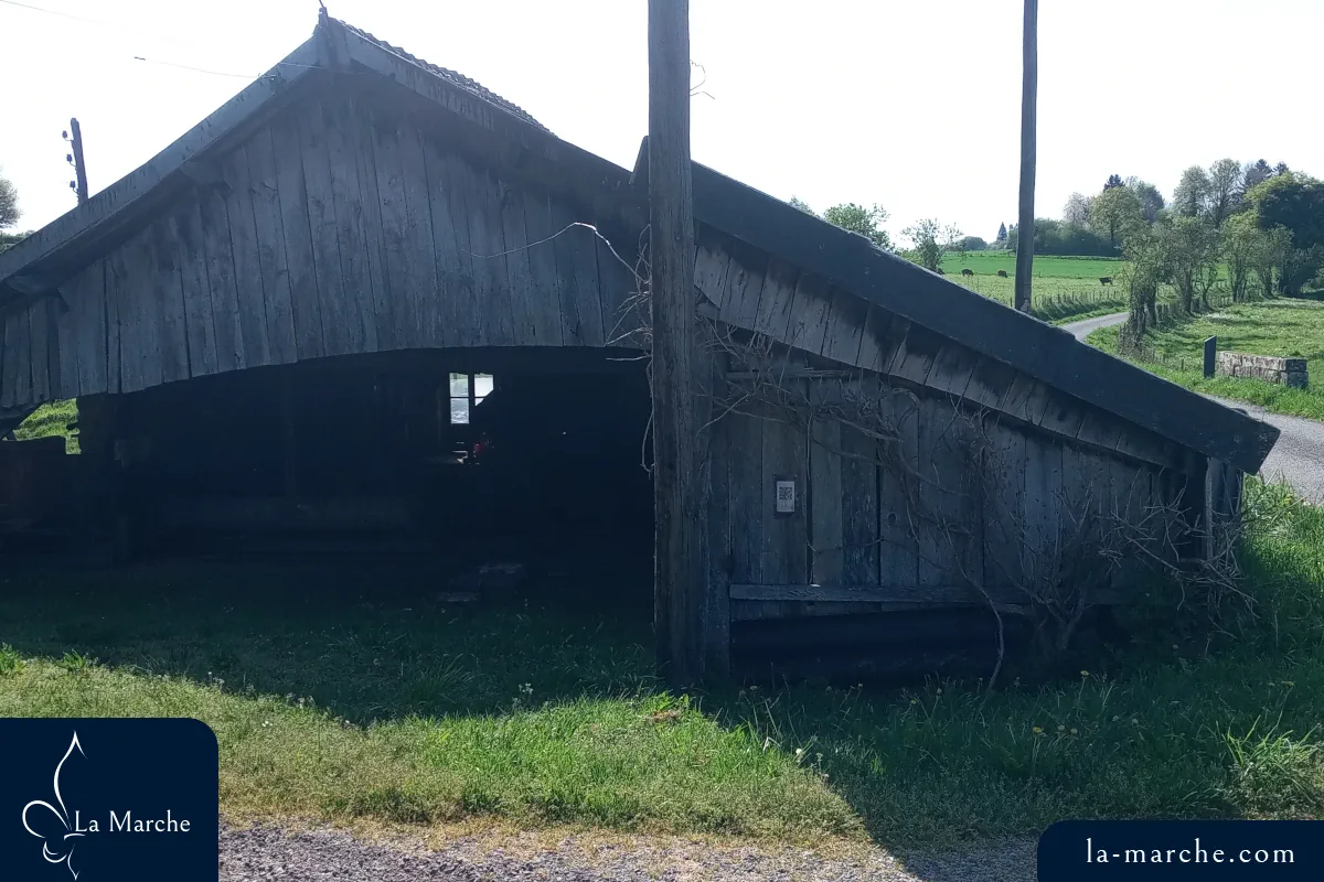 Le bâtiement de la scierie hydraulique
