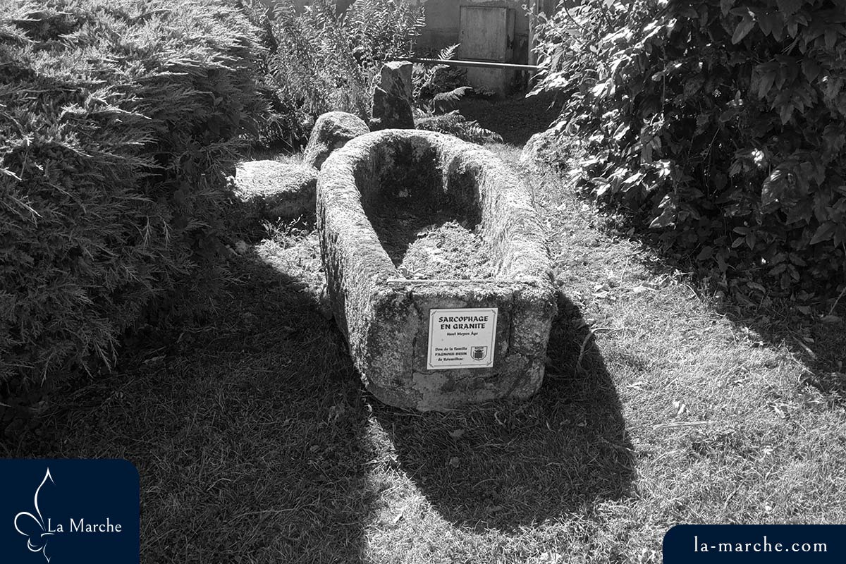 Sarcophage de granite